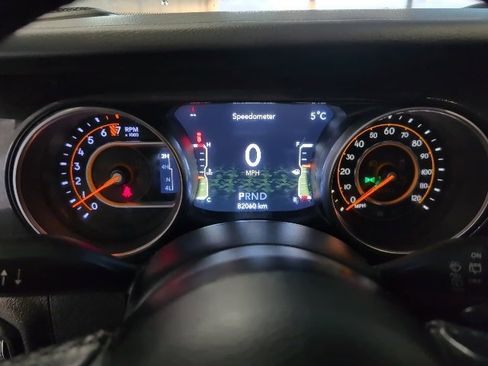 Used 2020 Jeep Wrangler Unlimited Sport image 18