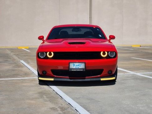 Used 2020 Dodge Challenger GT w/ Blacktop Package RWD image 2