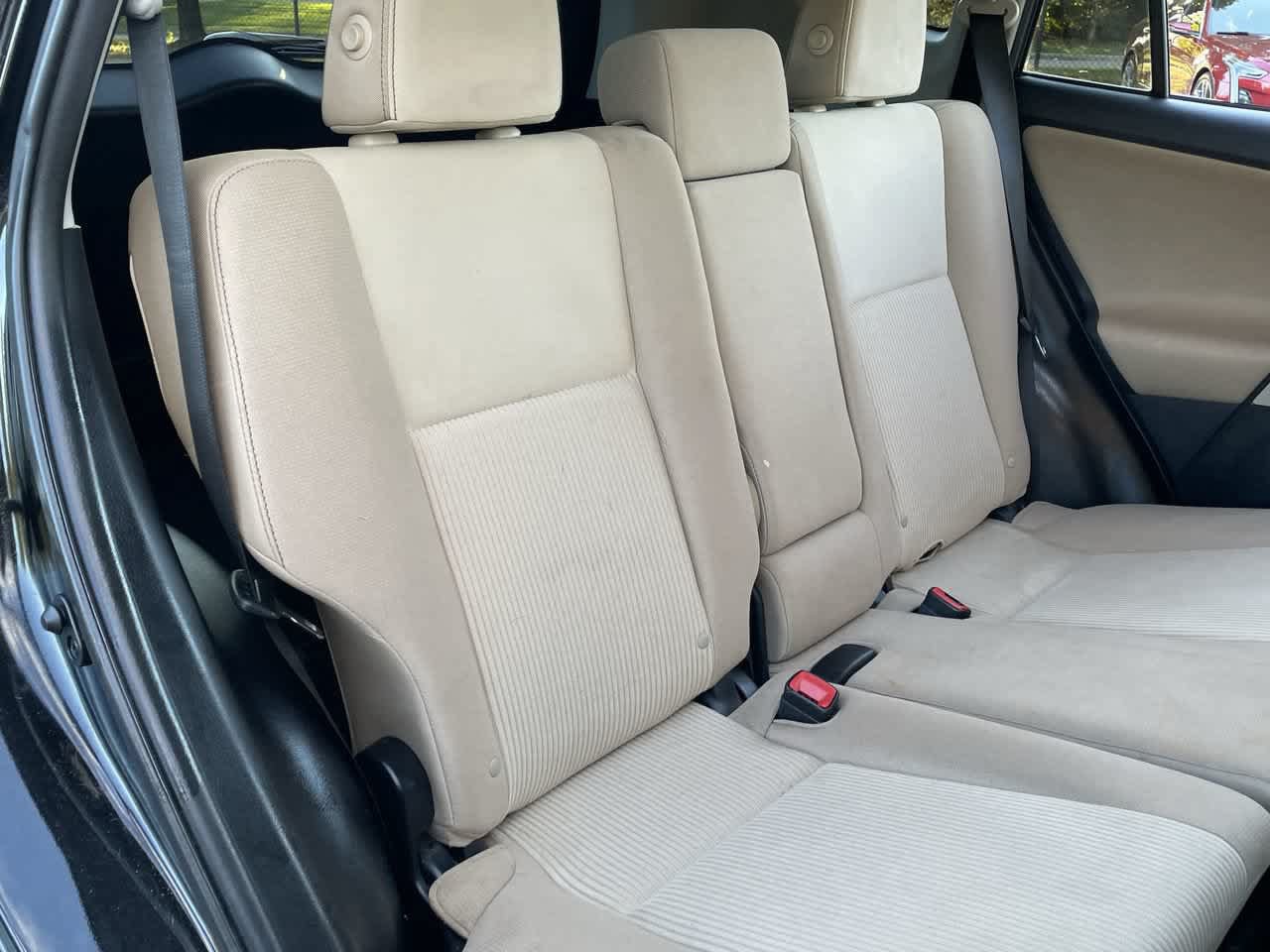 Used 2014 Toyota RAV4 XLE AWD/4WD image 15