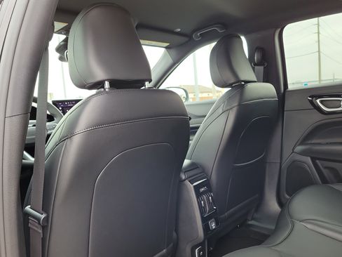 New 2026 Jeep Compass Limited image 12