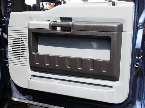 Used 2016 Ford F250 XLT w/ XLT Value Package image 39