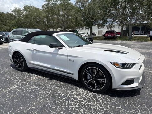 Used 2017 Ford Mustang GT Premium w/ Equipment Group 401A RWD image 1