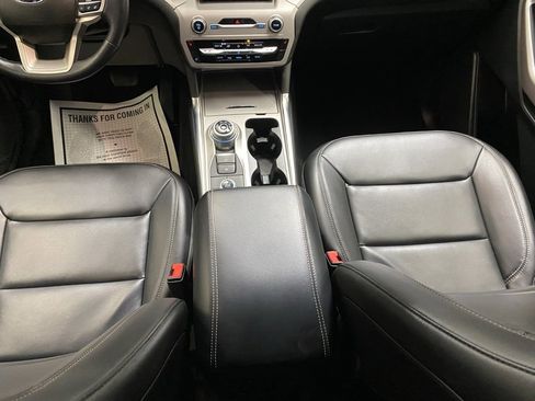 Used 2023 Ford Explorer XLT w/ Equipment Group 202A image 21