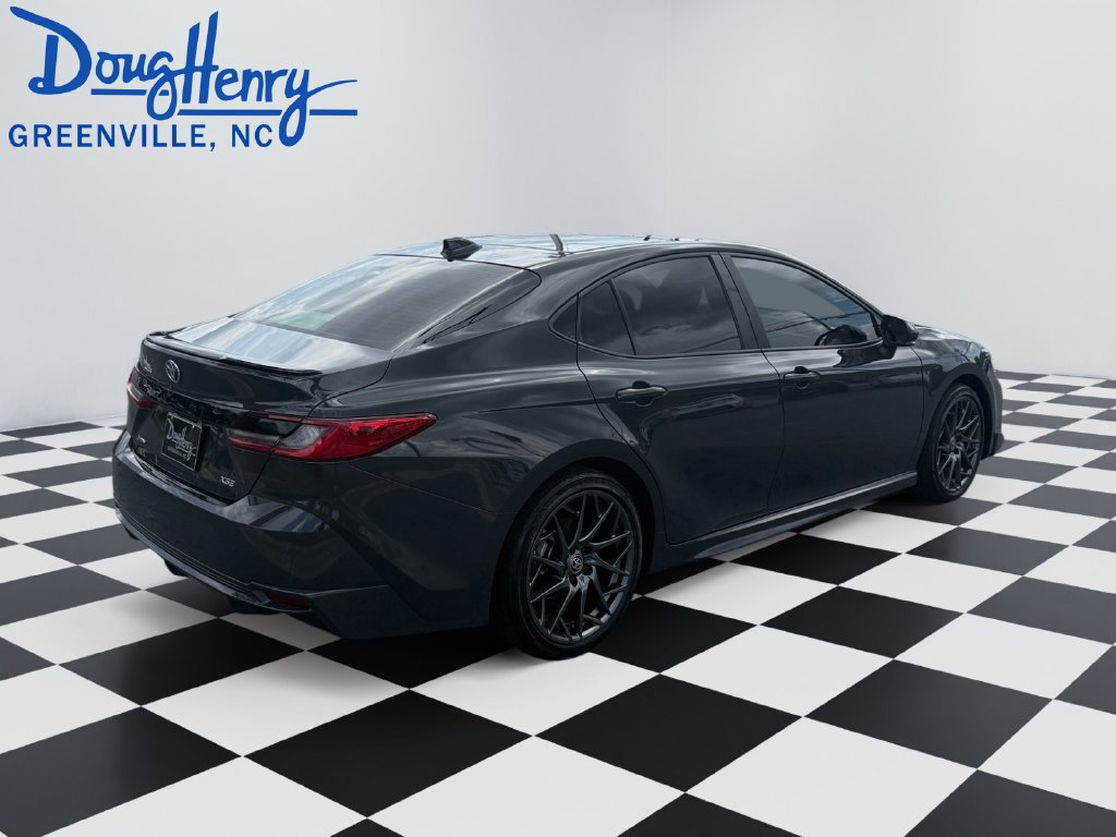 Used 2025 Toyota Camry XSE FWD image 5