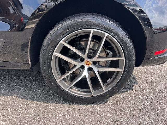 Used 2023 Porsche Macan Turbo AWD/4WD image 41