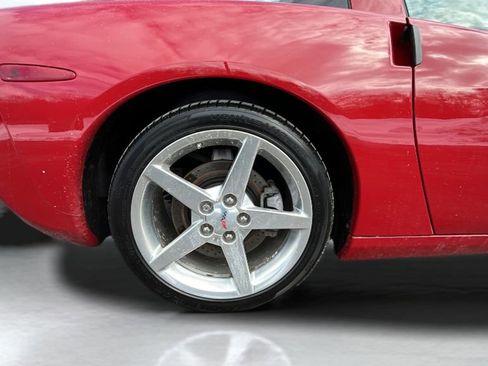 Used 2005 Chevrolet Corvette Coupe w/ Preferred Equipment Group image 18