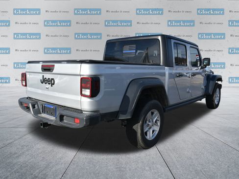 Used 2023 Jeep Gladiator Sport image 6