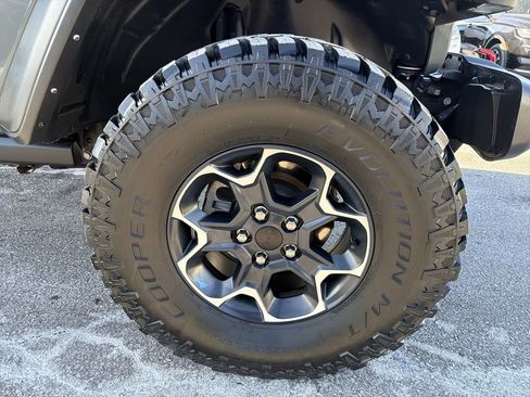 Used 2022 Jeep Wrangler Unlimited Rubicon 4xe w/ Cold Weather Group AWD/4WD image 34
