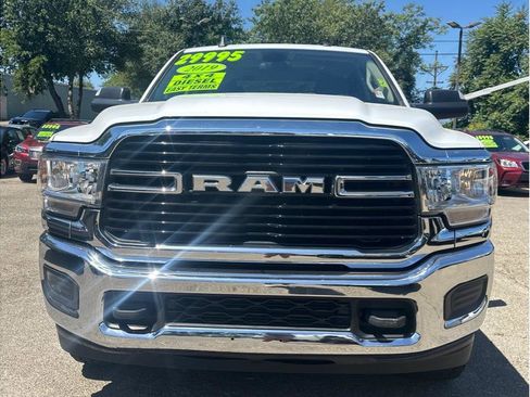 Used 2019 RAM 2500 Big Horn AWD/4WD image 2
