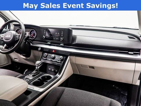 Used 2024 Kia Carnival LX FWD image 16