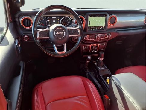 Used 2021 Jeep Wrangler Unlimited Sahara w/ Uconnect 4C Nav & Sound Group AWD/4WD image 8