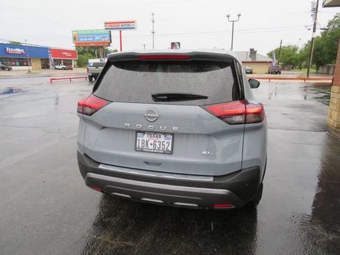 Used 2023 Nissan Rogue SL w/ SL Premium Package FWD image 6