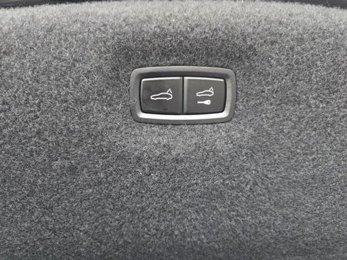 Used 2024 Audi RS e-tron GT w/ Carbon Performance Package image 44