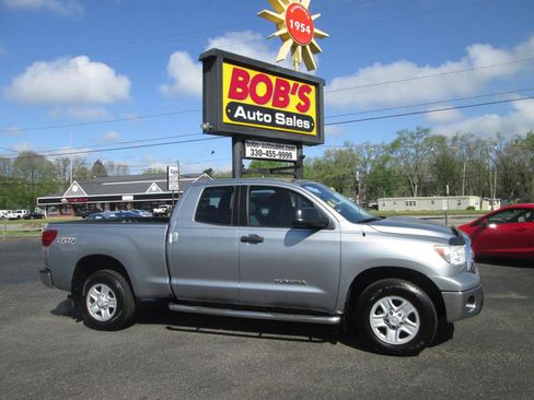 Used 2011 Toyota Tundra 4x4 Double Cab w/ Tow Pkg image 1