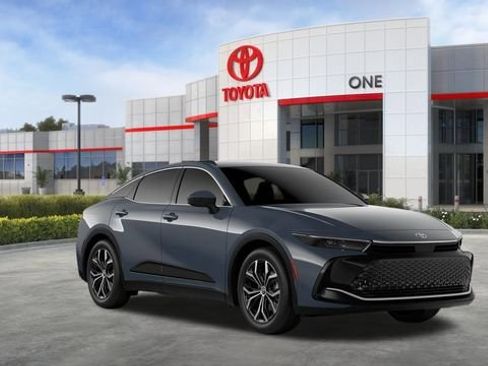 New 2026 Toyota Crown XLE image 18