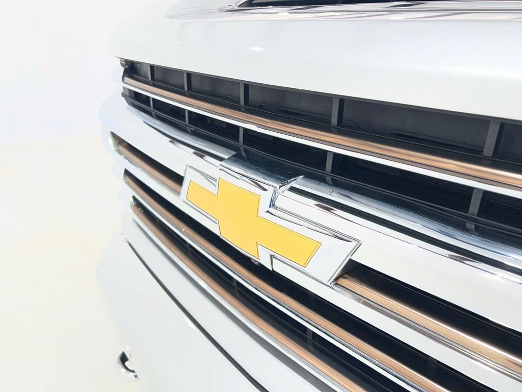 Used 2022 Chevrolet Silverado 2500 High Country w/ Z71 Off-Road Package AWD/4WD image 29