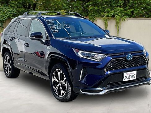 Used 2021 Toyota RAV4 XSE w/ Weather Package AWD/4WD image 1