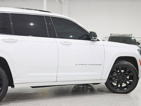 Used 2021 Jeep Grand Cherokee L Overland w/ Luxury Tech Group IV image 11