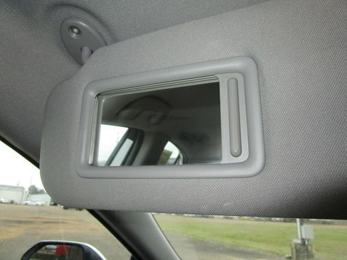 Used 2022 Toyota Camry LE image 39