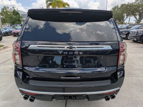 Used 2022 Chevrolet Tahoe High Country RWD image 5