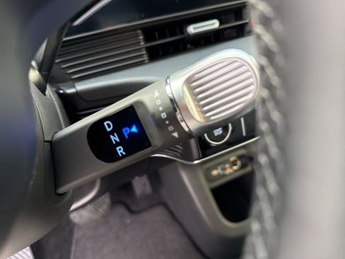 Used 2025 Hyundai Ioniq 5 SEL image 33