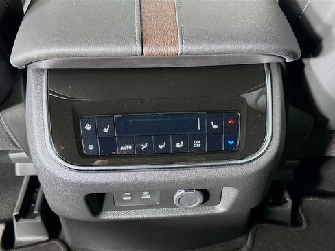 New 2026 Nissan Armada Platinum image 27