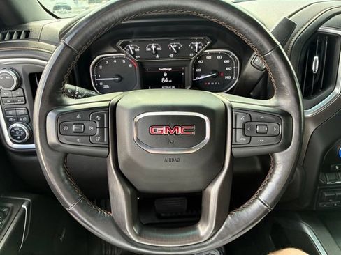 Used 2022 GMC Sierra 2500 AT4 w/ AT4 Preferred Package AWD/4WD image 14