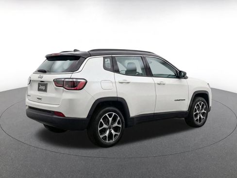 Used 2025 Jeep Compass Limited AWD/4WD image 11