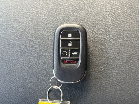 Used 2023 Honda Pilot Touring image 33