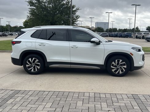Certified 2026 Volkswagen Tiguan S FWD image 10