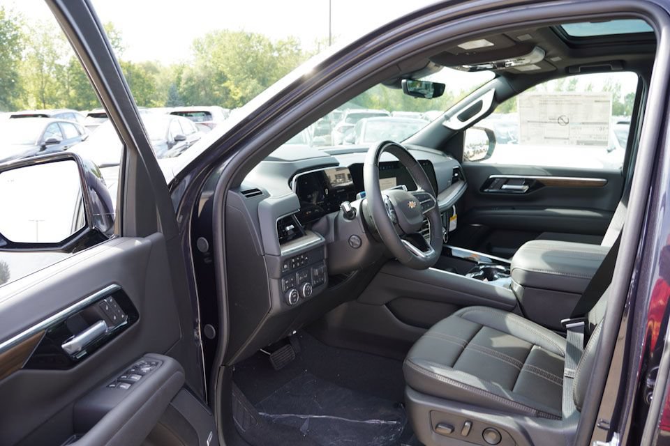 New 2026 Chevrolet Tahoe High Country AWD/4WD image 11