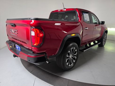 Used 2026 GMC Canyon Denali AWD/4WD image 5