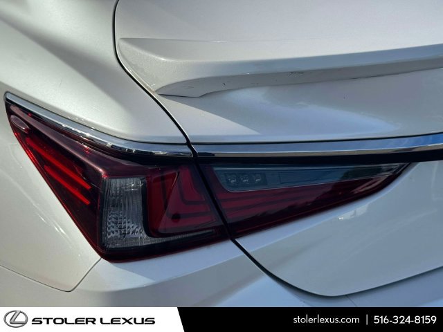 Used 2020 Lexus ES 300h w/ Premium Package FWD image 14