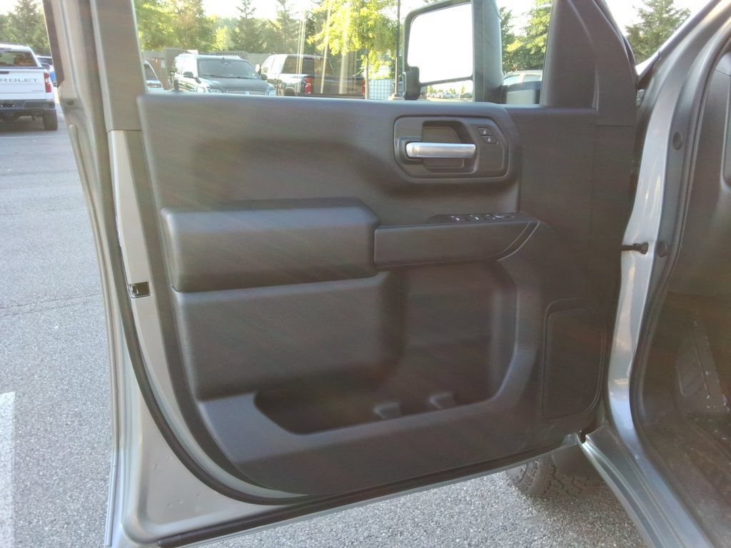 New 2026 Chevrolet Silverado 2500 Custom w/ Custom Value Package AWD/4WD image 20