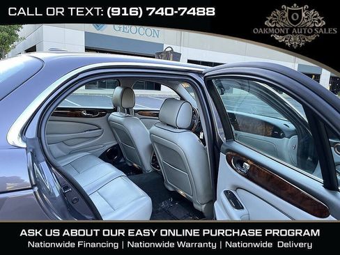 Used 2008 Jaguar XJ8 RWD image 17