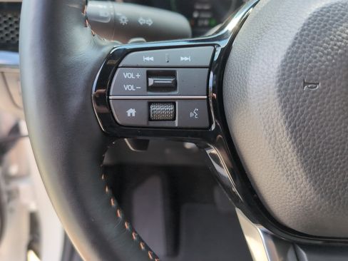 Used 2025 Honda CR-V Sport Touring image 19