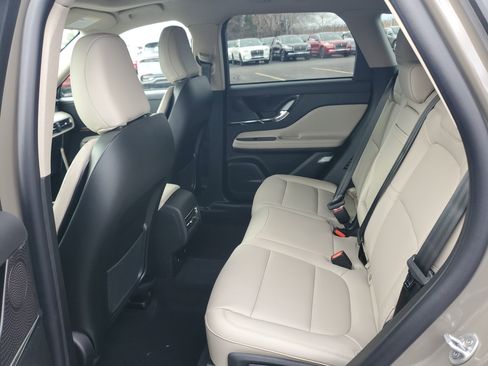 New 2026 Lincoln Corsair Premiere image 25