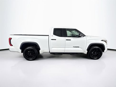 Used 2023 Toyota Tundra SR5 w/ SR5 Convenience Package AWD/4WD image 10