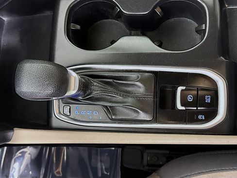 Used 2020 Hyundai Santa Fe SE image 20