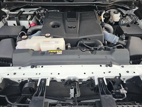 Used 2023 Toyota Tundra SR5 w/ TRD Off-Road Premium Package image 22