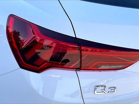 Certified 2025 Audi Q3 2.0T Premium w/ Convenience Package image 27