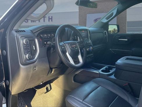 Used 2022 GMC Sierra 1500 SLT w/ SLT Premium Plus Package AWD/4WD image 18