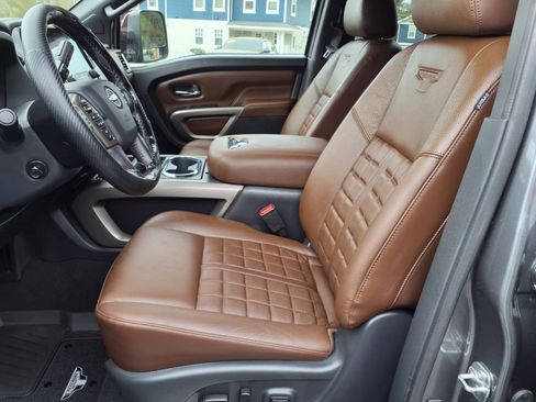 Used 2023 Nissan Titan Platinum Reserve w/ Moonroof Package image 14