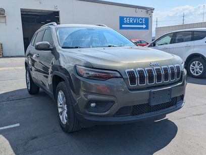 Used 2019 Jeep Cherokee Latitude w/ Popular Appearance Group