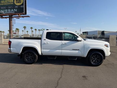 Used 2023 Toyota Tacoma SR5 RWD image 7