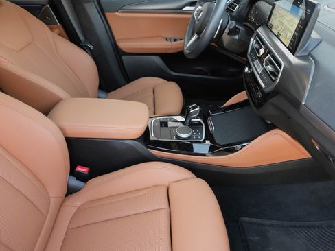 Certified 2025 BMW X4 M40i w/ Premium Package AWD/4WD image 13