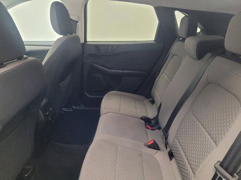 Used 2022 Ford Escape SE w/ Cold Weather Package FWD image 18