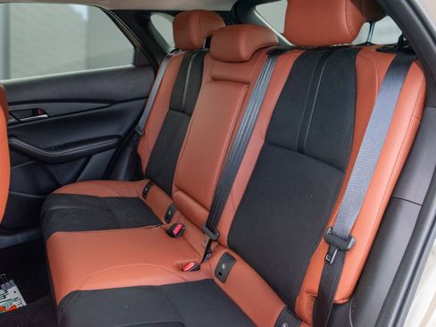 New 2024 MAZDA CX-30 Carbon image 7