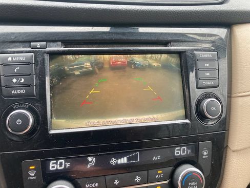 Used 2019 Nissan Rogue SV AWD/4WD image 25