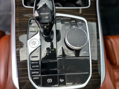 Used 2019 BMW X5 xDrive50i w/ M Sport Package AWD/4WD image 32